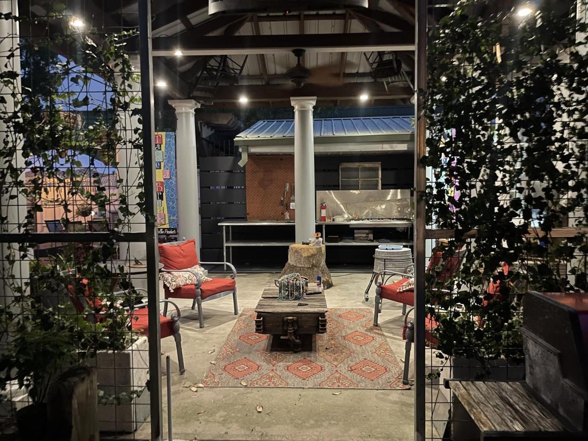 Bywater Home, Parking And Pet Friendly Retreat ニューオーリンズ エクステリア 写真